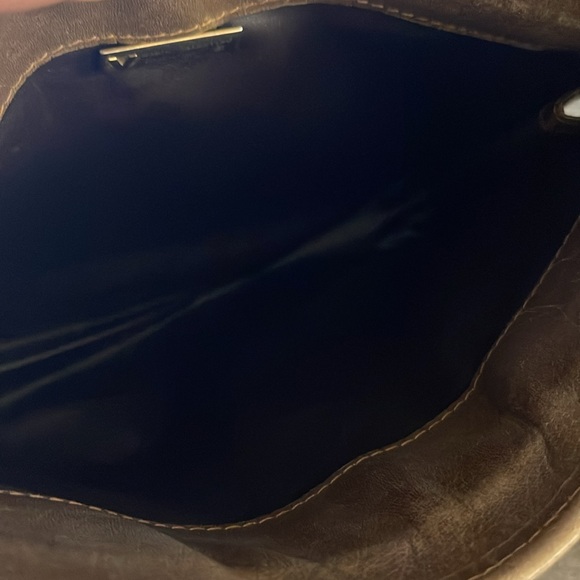 GUC Mario Valentino clutch - Picture 14 of 14